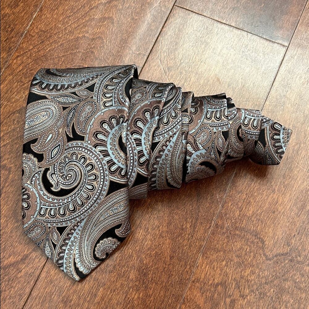 Sophisticated Ike Behar Woven Paisley Tie in Black, Brown and Blue, 100% Silk